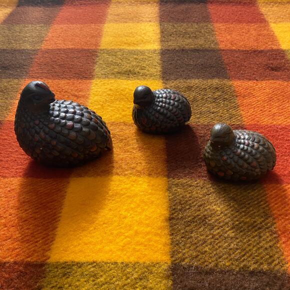 Vintage Quail Bird Ceramic 3-Count Home Decor Figurines - Picture 4 of 11